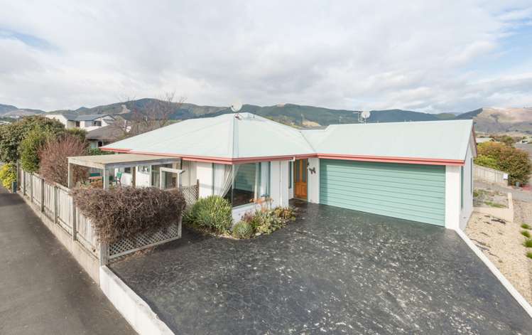 85 Aldinga Avenue Stoke_1