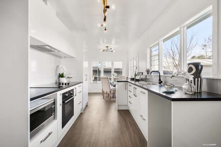 1/15 Kohiwi Road Manurewa_8