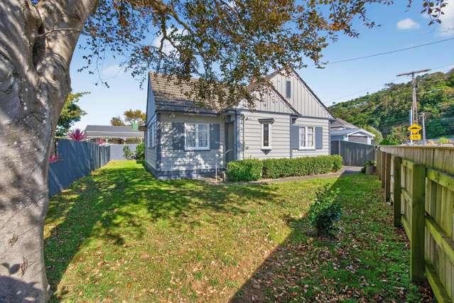 34 Riddlers Crescent Petone_2