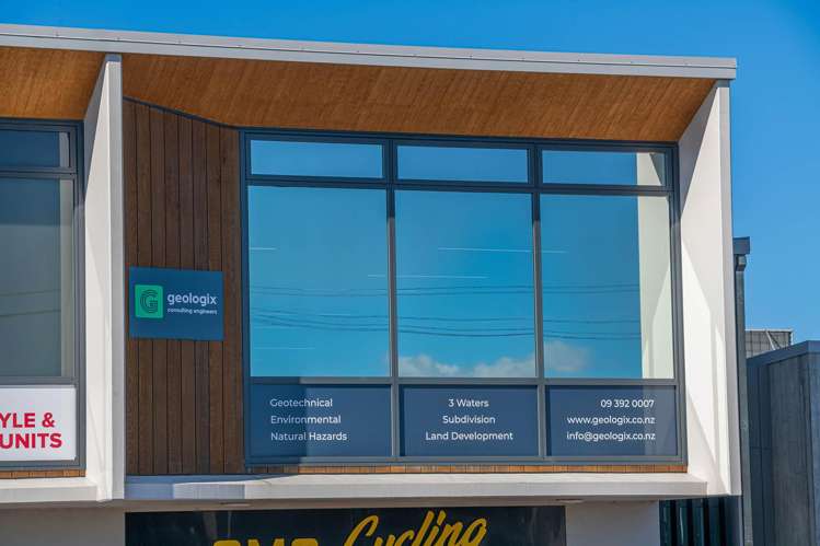 Unit 13/2181 East Coast Road Silverdale_1