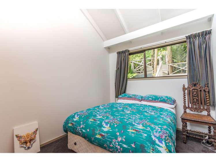 89 Scenic Drive Titirangi_10