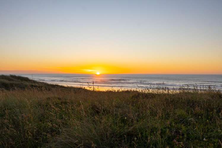 22A Marine Parade Foxton Beach_17