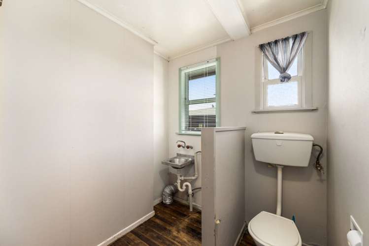 8 Waitahanui Avenue Taupo_9