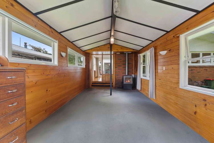 7 James Place Opaheke_13