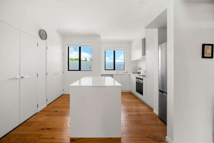 23/82 East Coast Road Milford_6