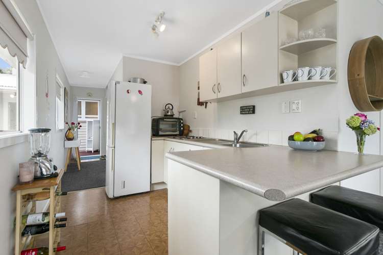 466 Huia Road Laingholm_8