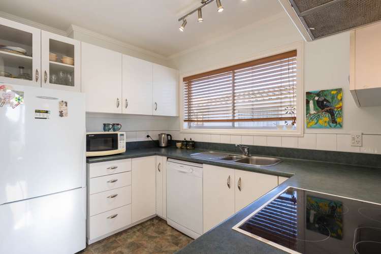 1 Edgewater Street Waikanae_8