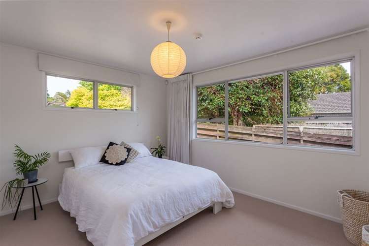 15 The Grove Titirangi_12