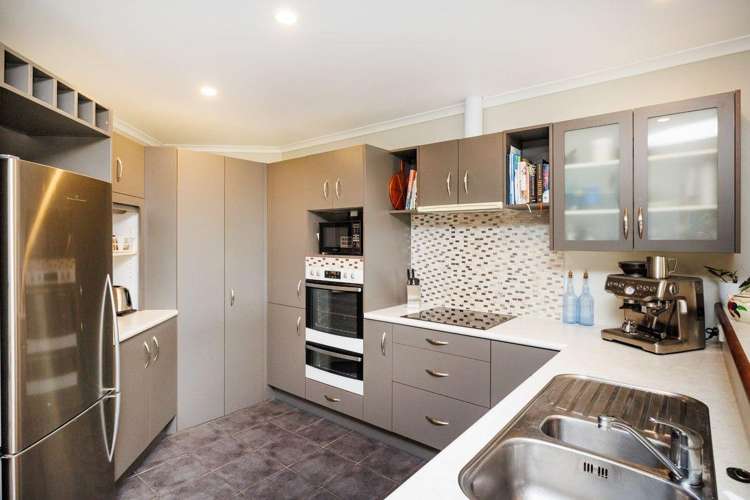  147 Pacific Drive Fitzherbert_4