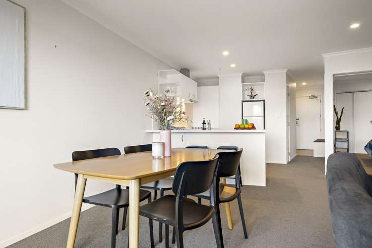 2m/83 New North Road Eden Terrace_7