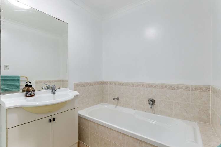 164 Waitemata Drive Ranui_15