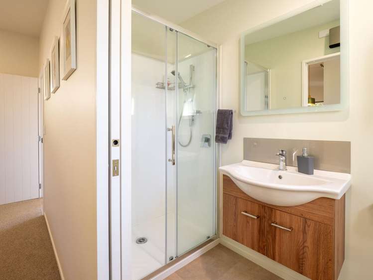 3 Ngaio Grove Robinsons Bay_25