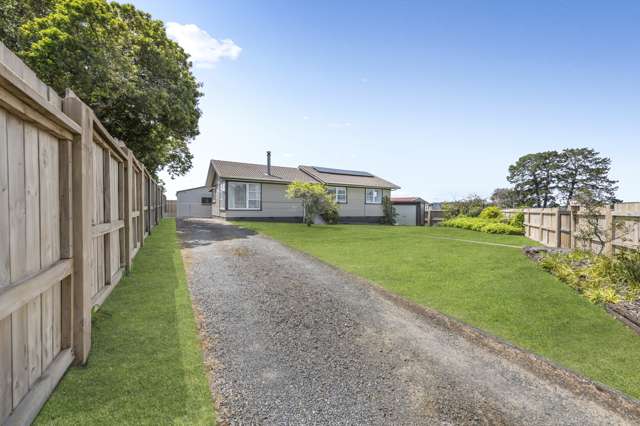 15 Waikaremoana Place Pakuranga Heights_1