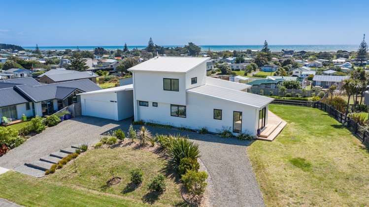 22 Taonui Street Waitarere Beach_2