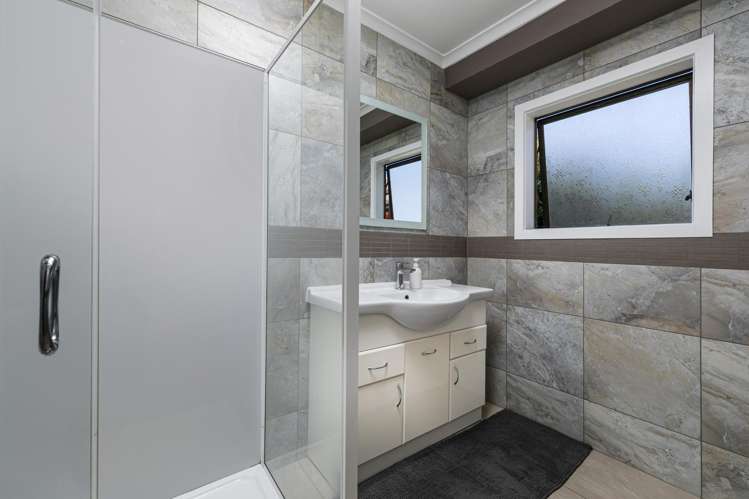 38B Birkdale Road Birkdale_7