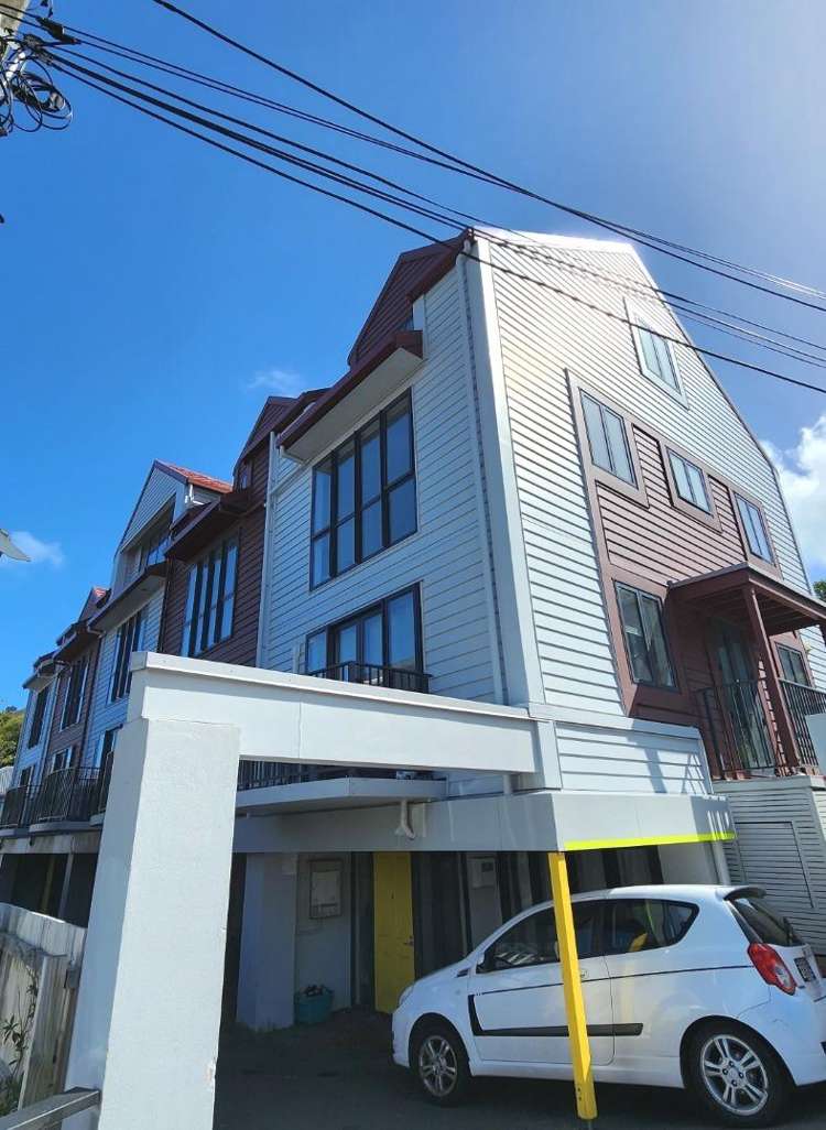A/145 Ghuznee Street 2185_1
