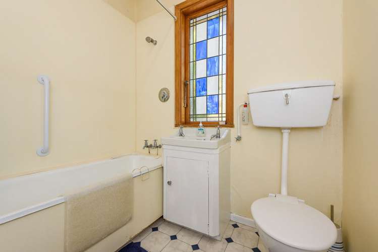 16 Totara Road Miramar_11