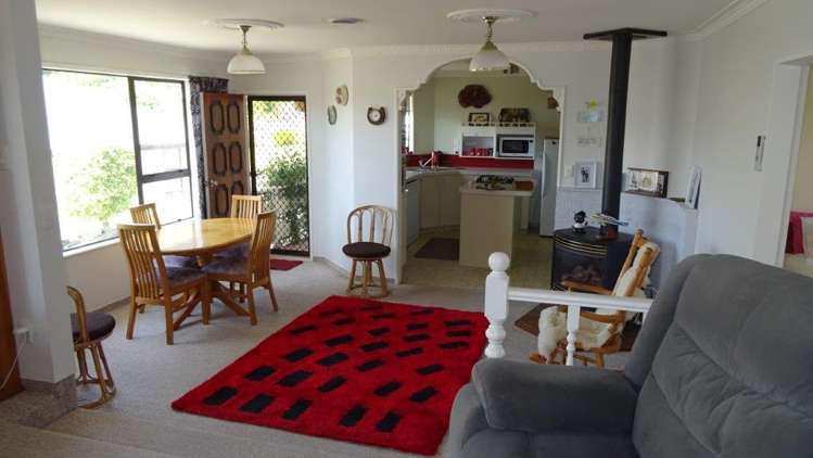 27 Moana View Road Waikawa_9