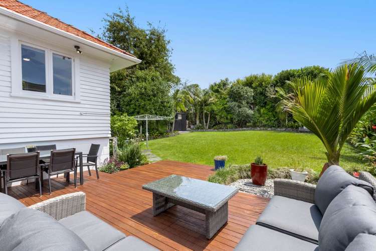 88 Rosario Crescent Red Beach_1