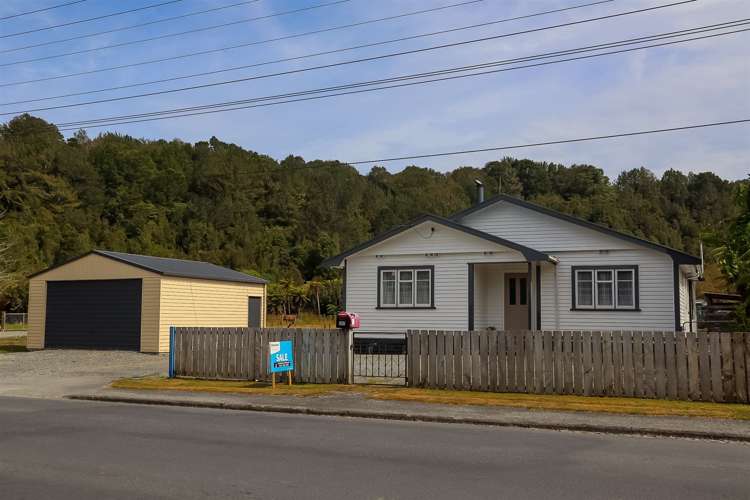 667 Taylorville Road_0