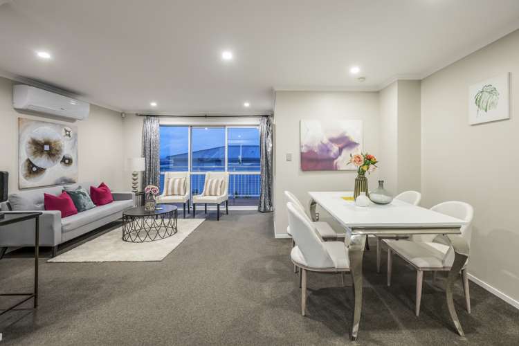 9 Panakenake Way Flat Bush_10