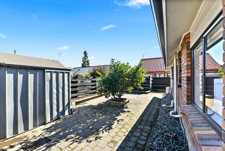 247 Dey Street Hamilton East_11