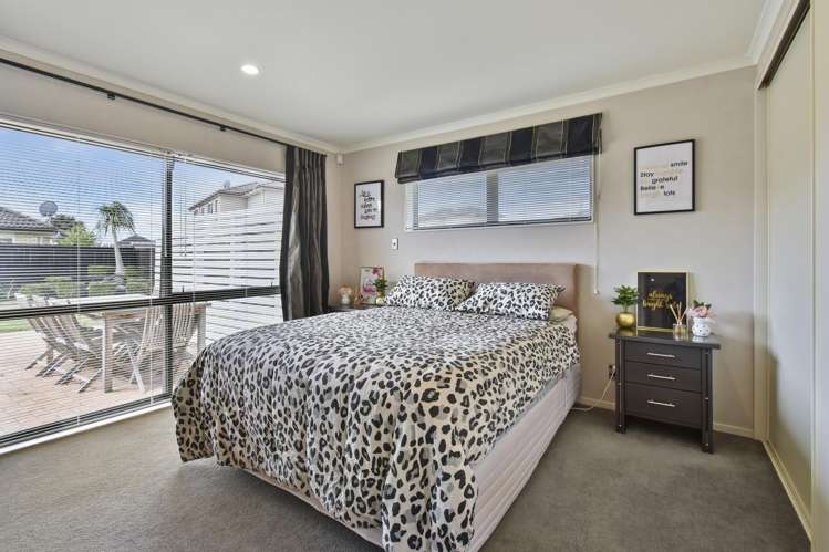 17 Belfry Place Wattle Downs_11