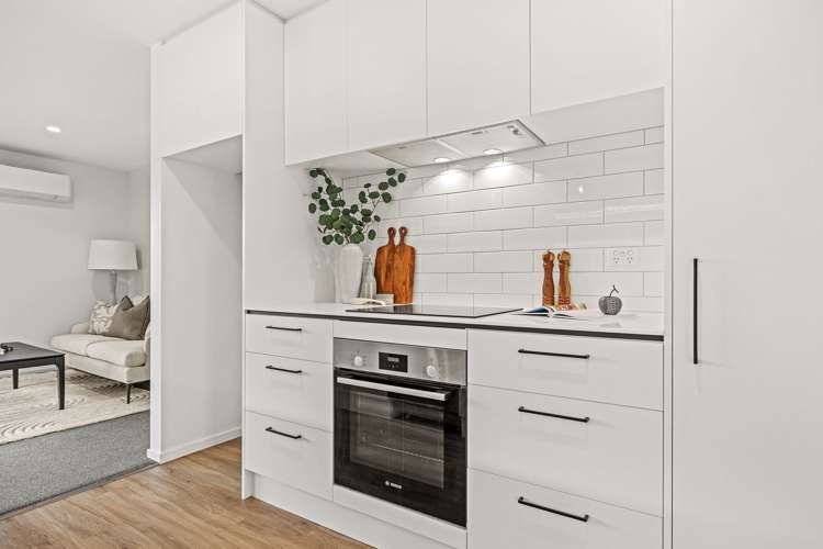 70 Crossley Ave_1