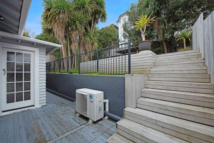 24 Myrtle Crescent Mount Cook_11