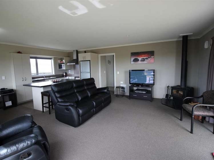 14 Rhoboro Road Twizel_17