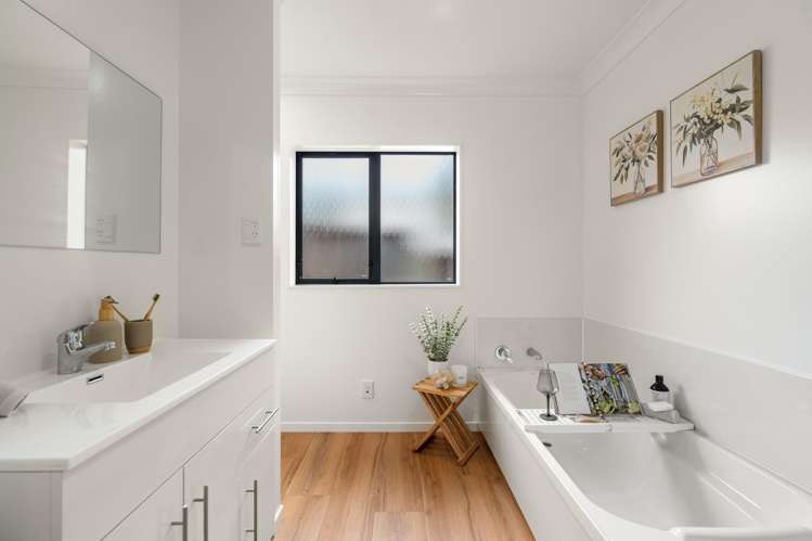 3B Lloyd Drive Nawton_12