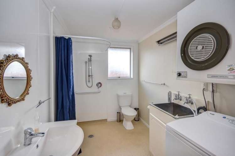 12c Baker Street Caversham_7