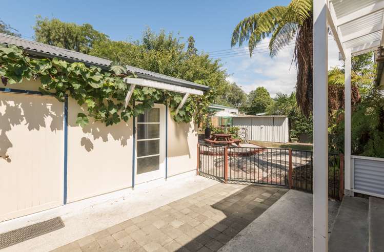 102 Whitby Road Wakefield_13