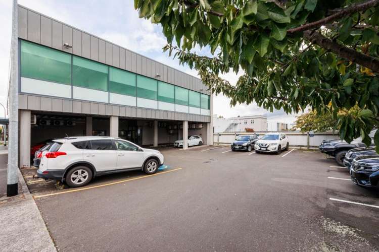 243 Broadway Avenue City Centre_5