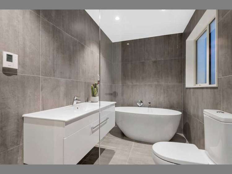 14 Hangar Lane Whenuapai_14