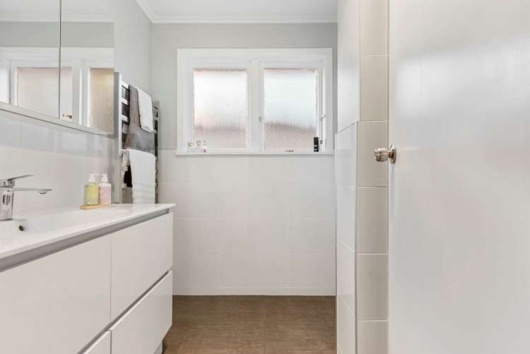 54 Hogans Road Glenfield_11