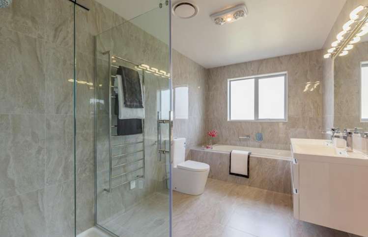 98 Colonial Drive Silverdale_21