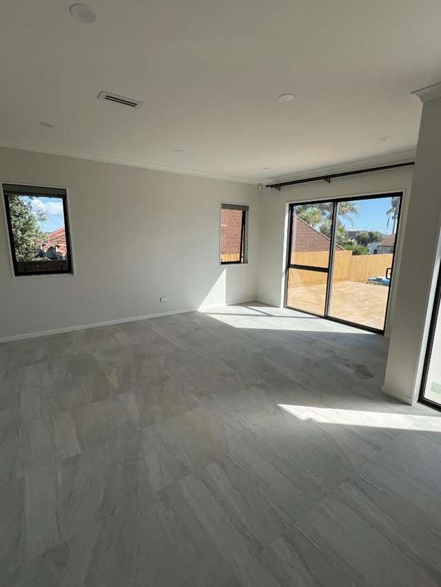 35 Ksenia Drive Flat Bush_1