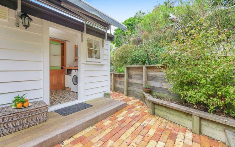 6 Bright Street Eden Terrace_12