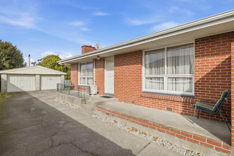 2/102 Wainoni Road_1
