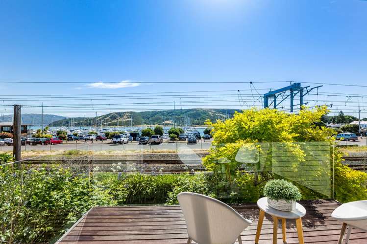 4 Marina View Paremata_22