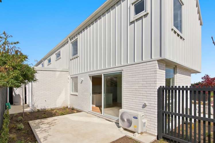 1/1433 Springs Road Lincoln_17