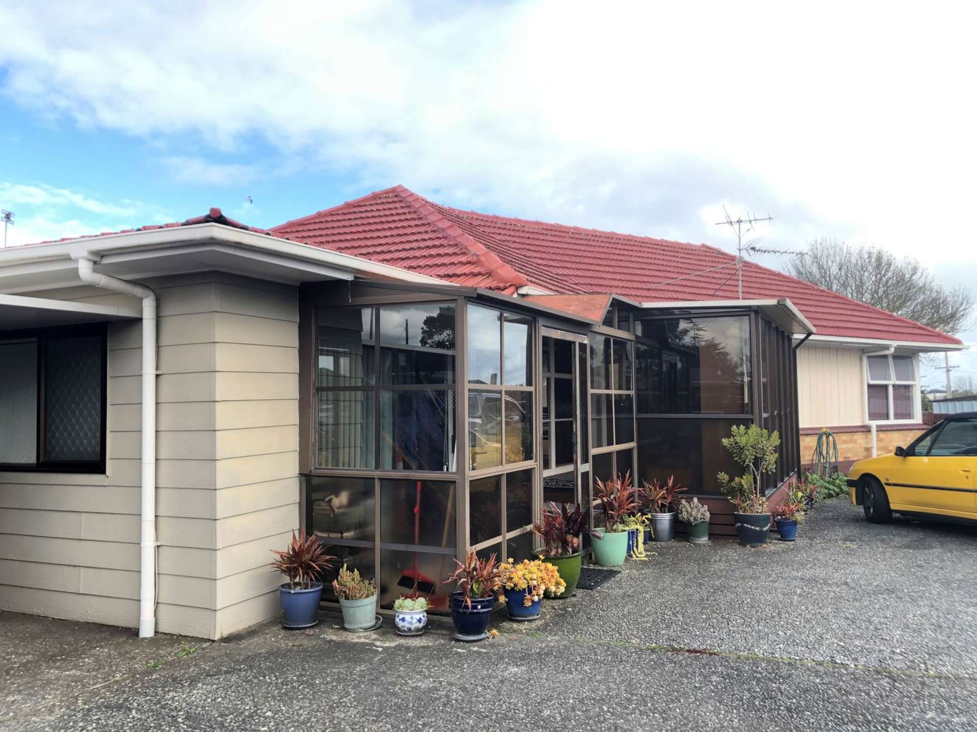 696 Massey Road Mangere_0