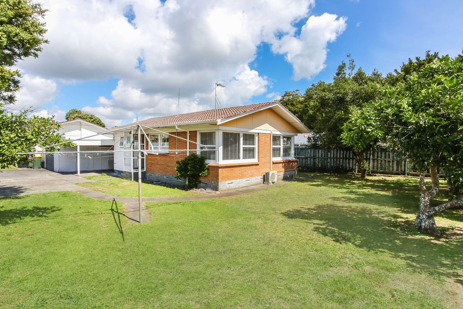 2/4 Liverpool Street Papakura_0