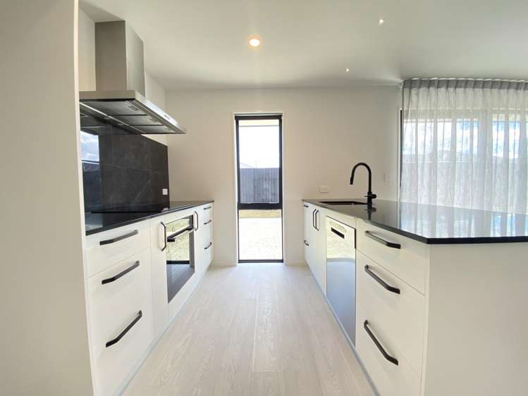 14 Harvester Drive Darfield_3