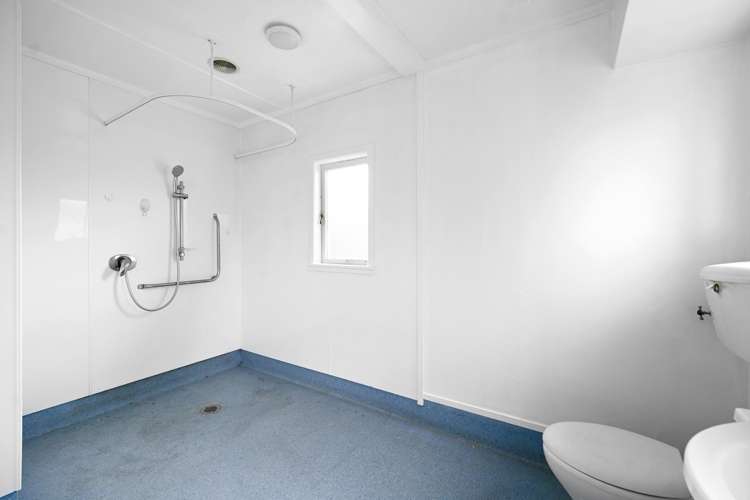 16 Keats Crescent Enderley_8