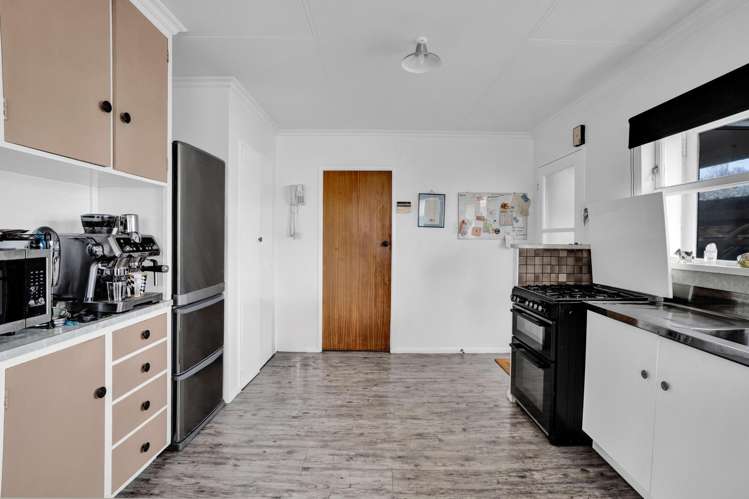 5815 South Road Rahotu_13