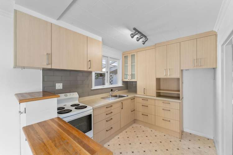 1/50 Marsden Road_2