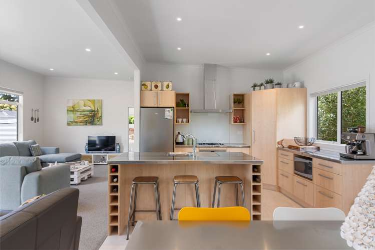 99 Vista Paku Pauanui_12