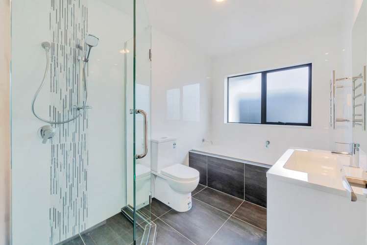 92 Colonial Drive Silverdale_17